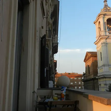Vatican Pearl Apartament *